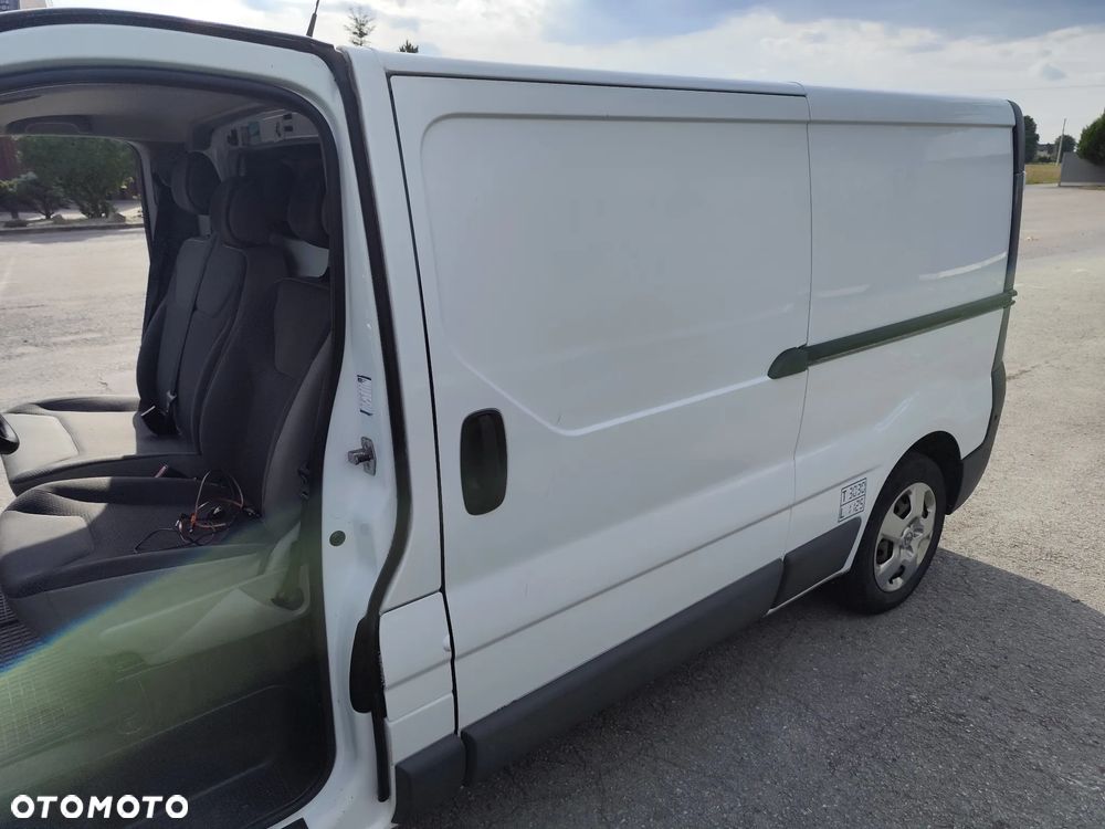 Opel VIVARO - 15