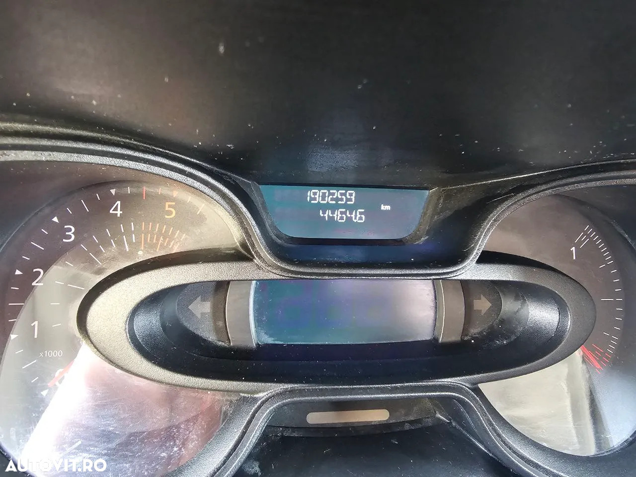 Renault Trafic - 15