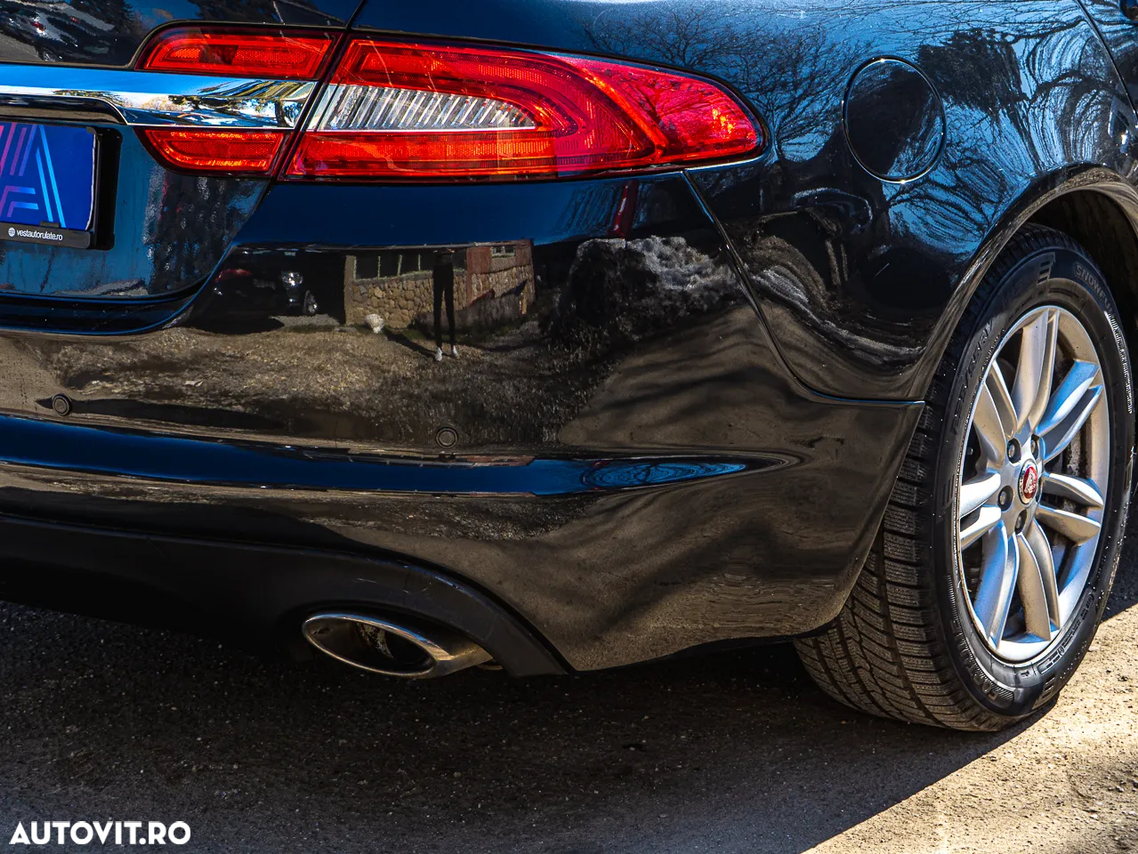 Jaguar XF 2.2D - 17