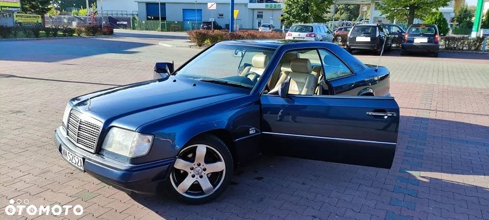 Mercedes-Benz Klasa E 200 - 1