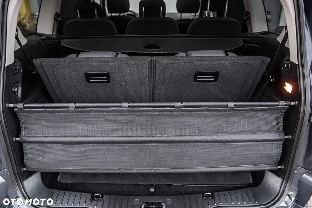 Ford S-Max 2.0 EcoBoost Titanium - 28