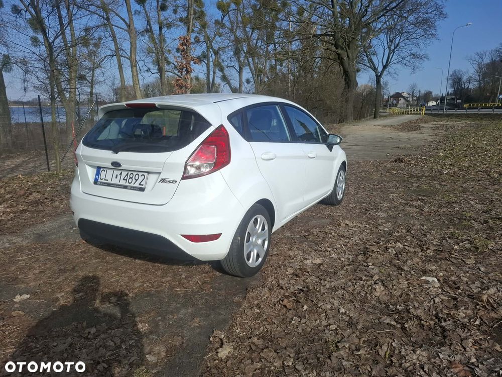 Ford Fiesta - 2