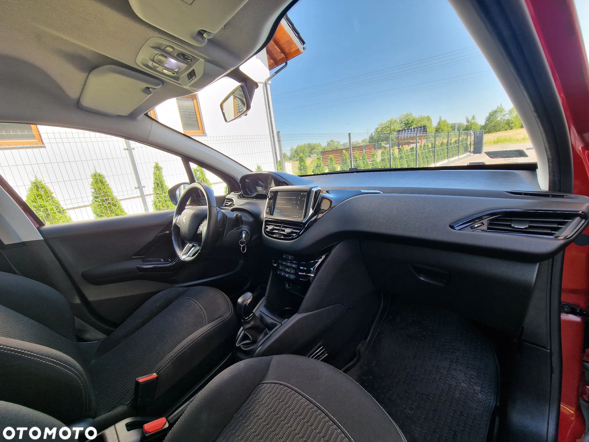 Peugeot 208 1.2 PureTech Allure - 28