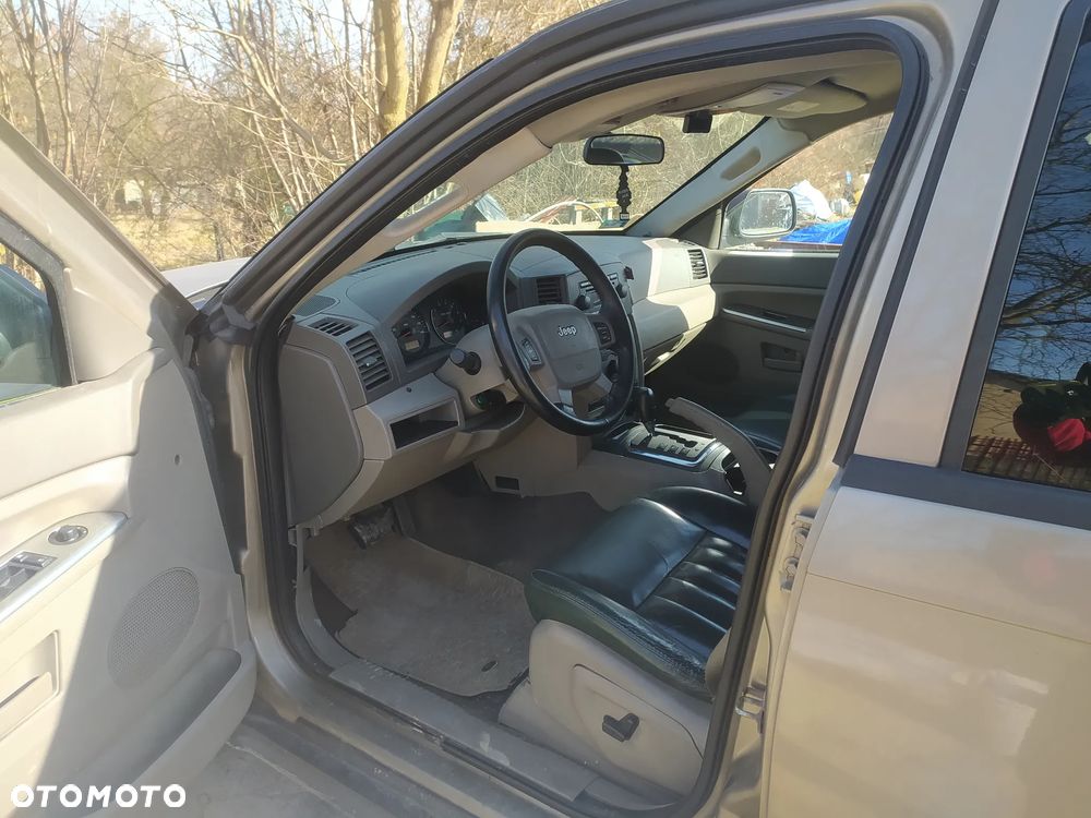 Jeep Grand Cherokee - 5