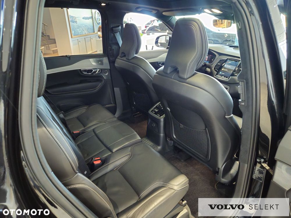 Volvo XC 90 - 32