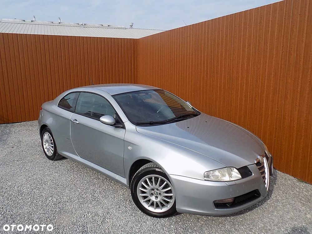 Alfa Romeo GT 1.9 JTD M-Jet Sportiva - 1