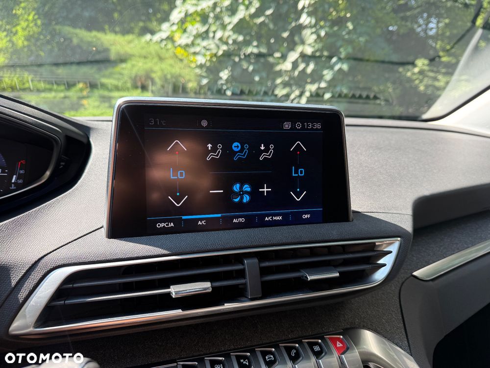 Peugeot 3008 1.5 BlueHDi Allure S&S - 23