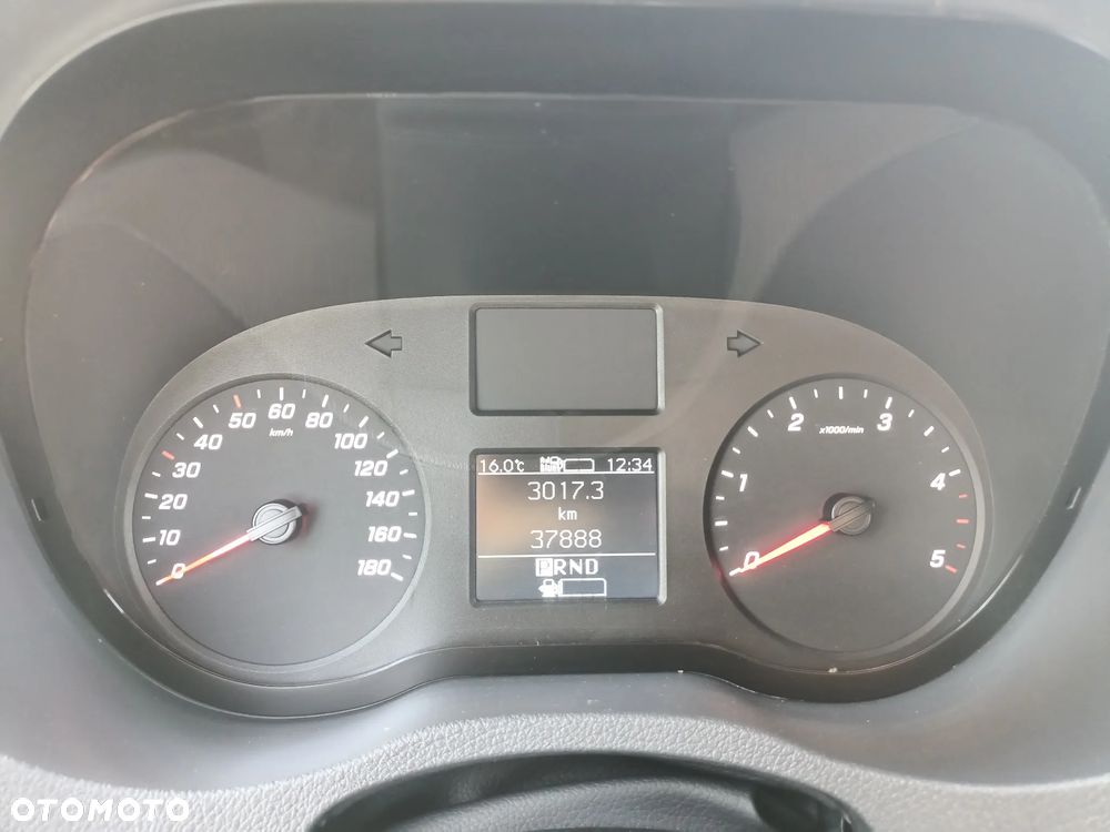 Mercedes-Benz SPRINTER - 11