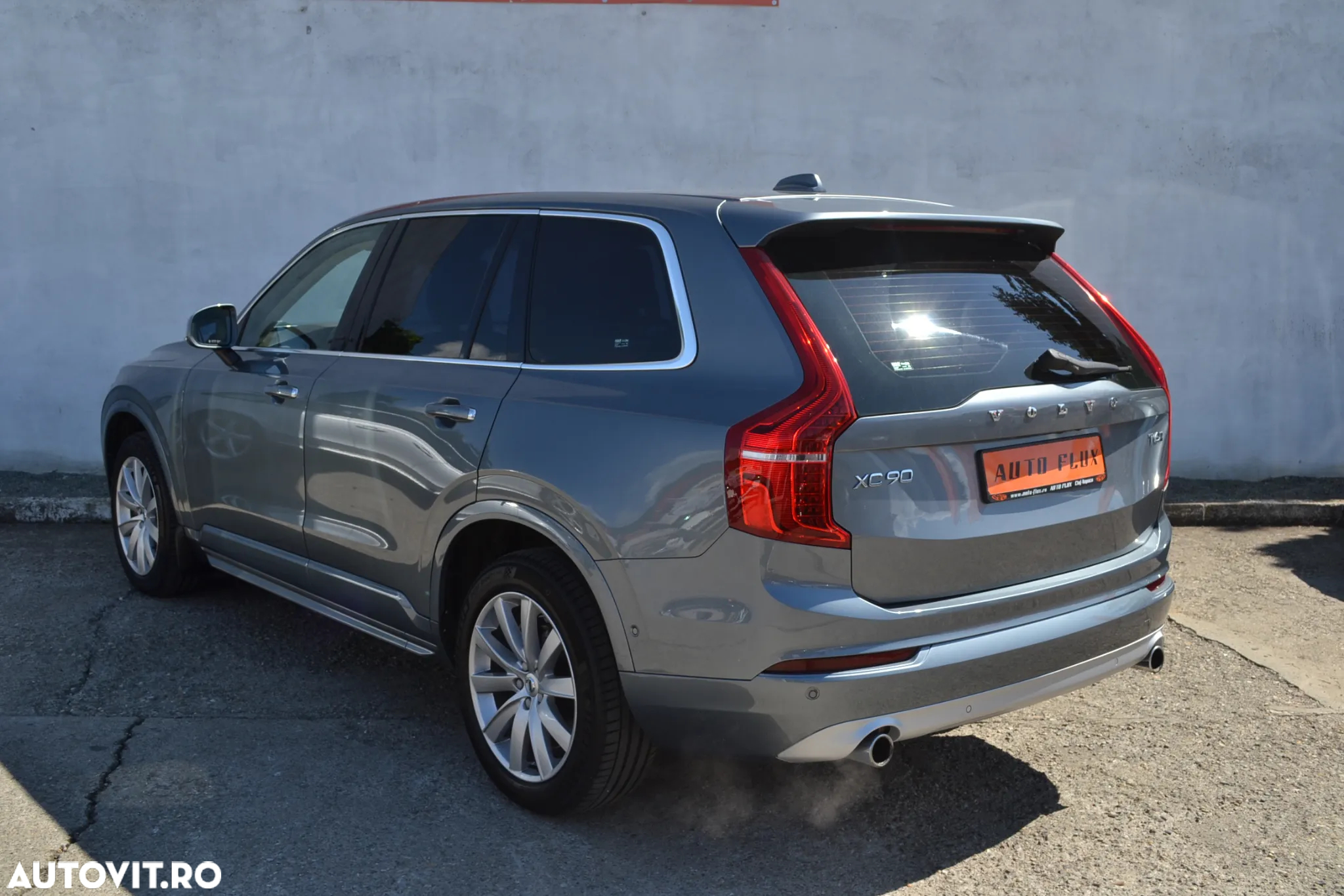 Volvo XC 90 T6 AWD Momentum - 4