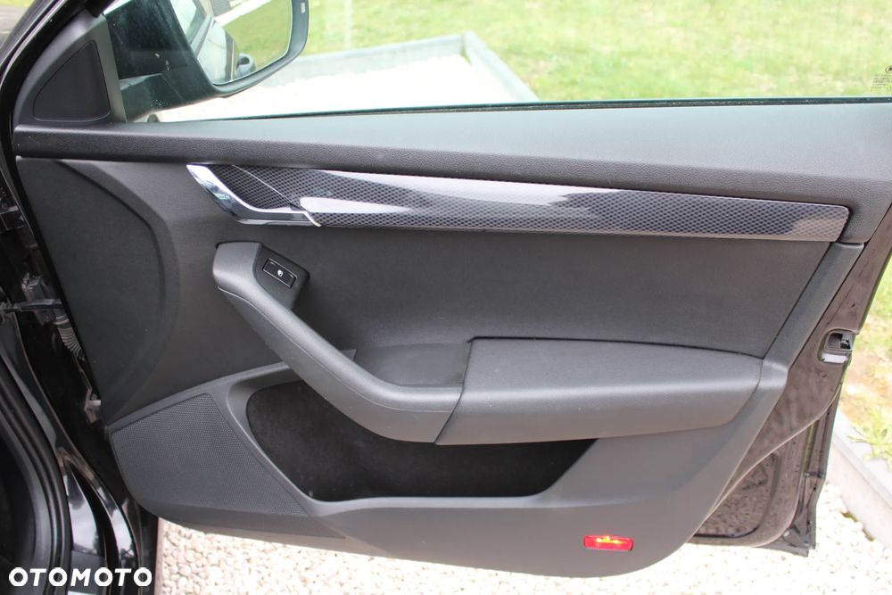 Skoda Octavia 2.0 TDI RS - 20