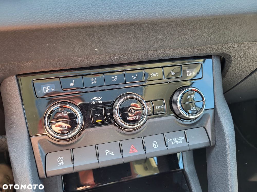 Skoda Karoq 2.0 TDI SCR DSG Ambition - 26