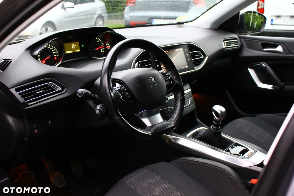 Peugeot 308 BlueHDi FAP 130 Stop & Start Allure - 28