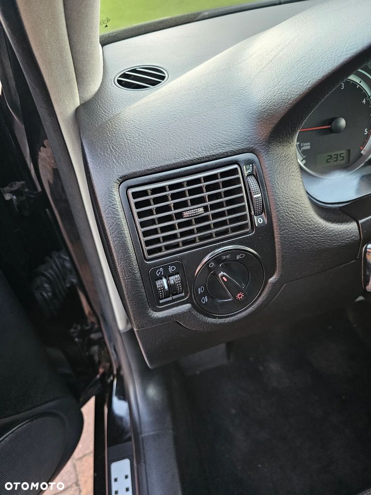 Volkswagen Golf 1.9 TDI Comfortline - 13