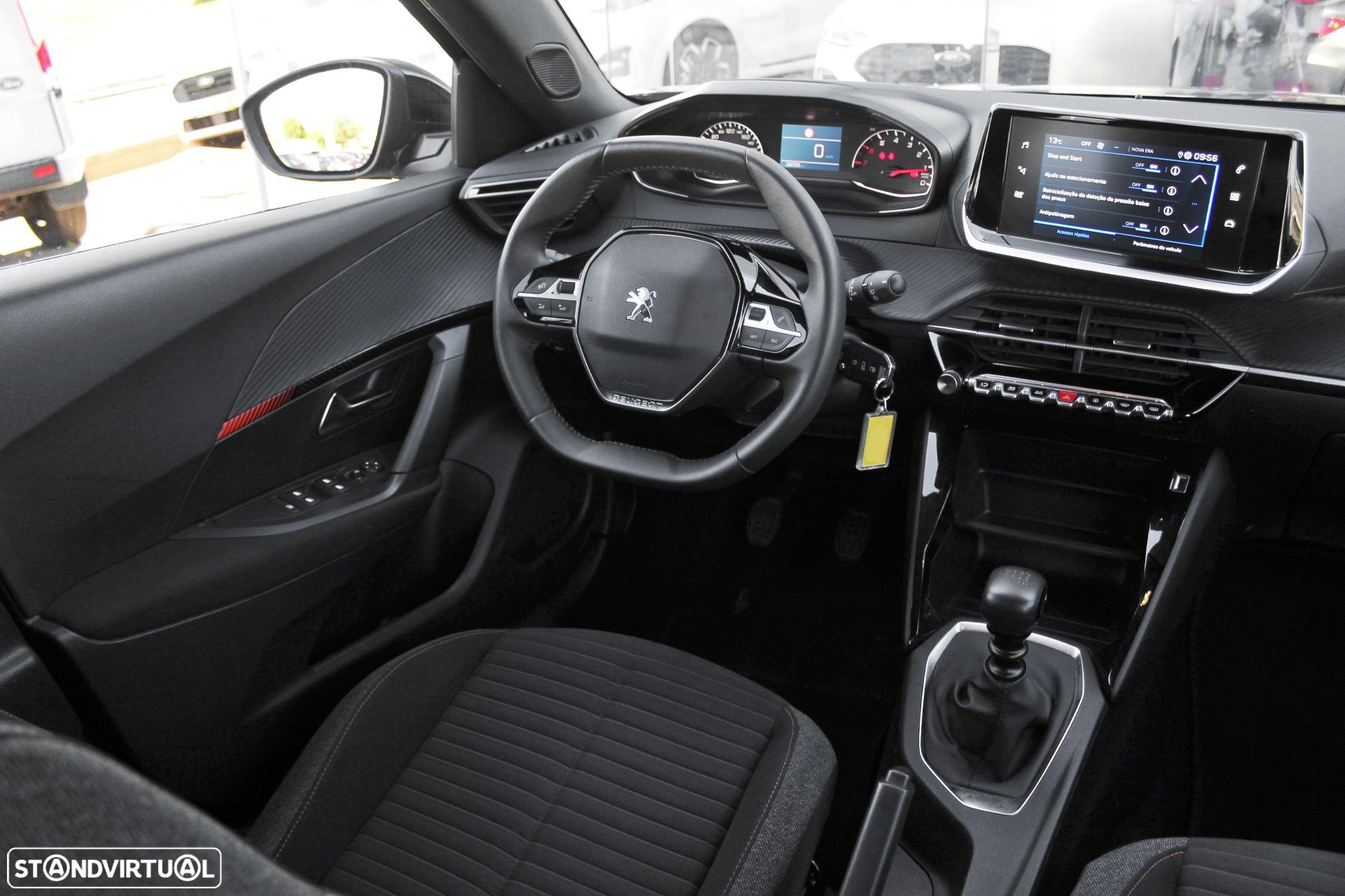 Peugeot 2008 - 17
