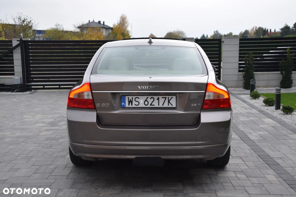 Volvo S80 2.5T Momentum - 16