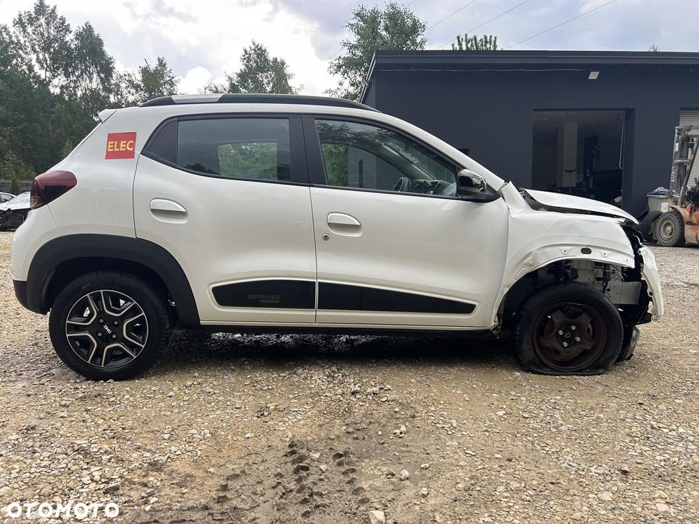 Dacia Spring - 6