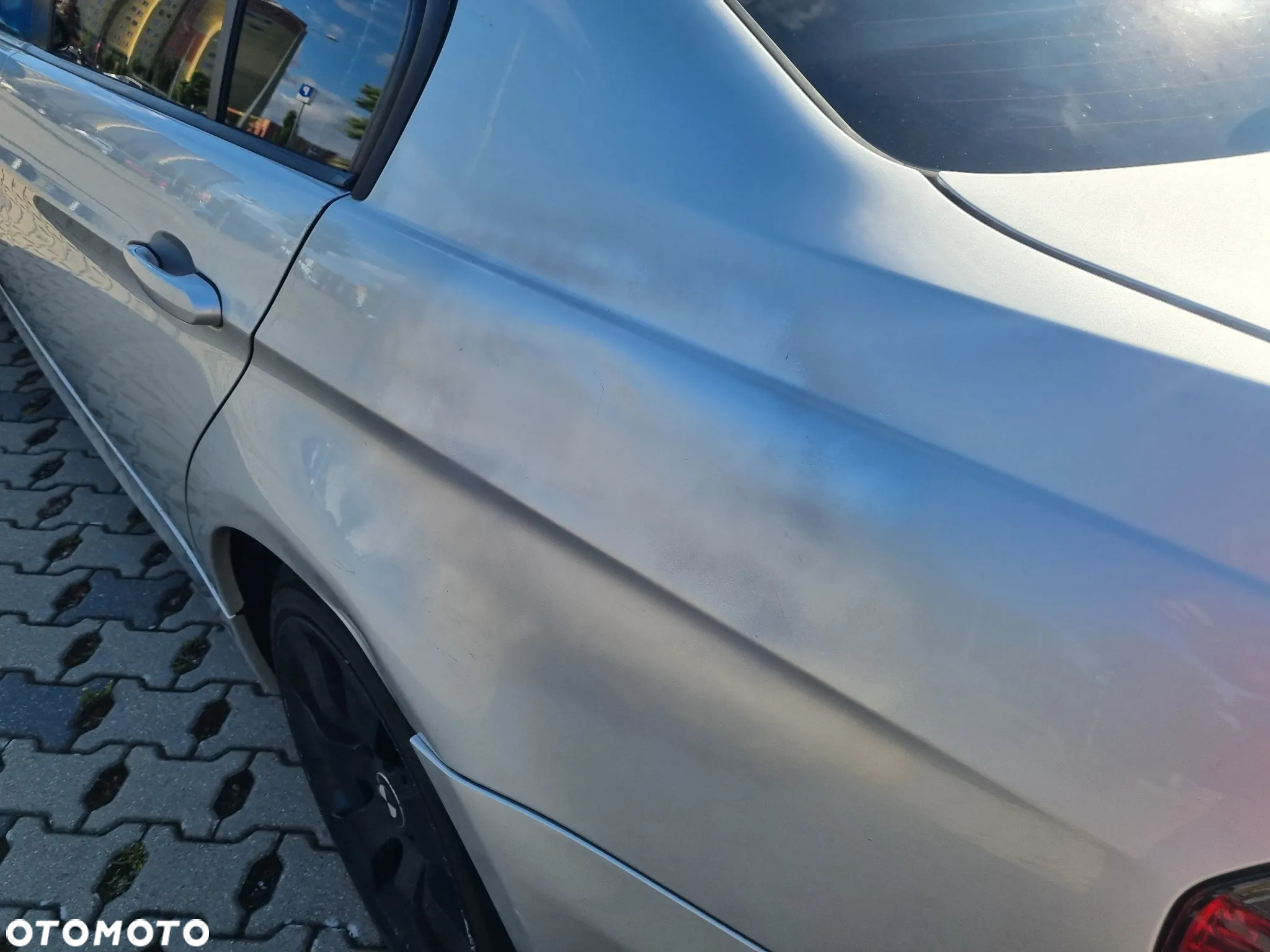 BMW Seria 3 320i - 11