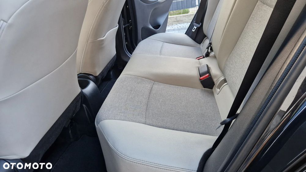Toyota Yaris 1.5 Selection Elegant CVT - 21