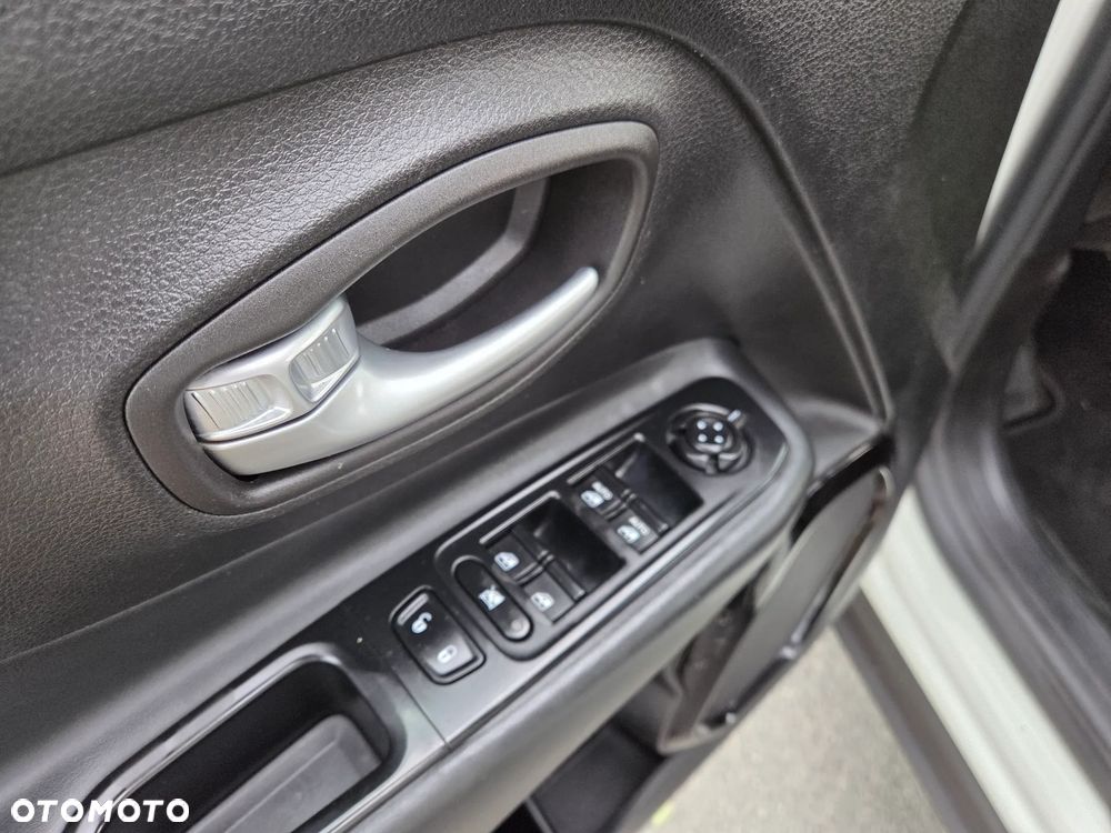 Jeep Renegade 1.6 E-torQ Justice - 18