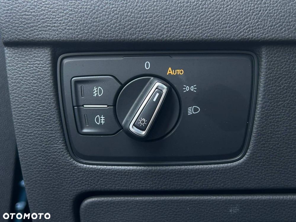 Volkswagen Passat Variant 1.5 TSI EVO Business - 21