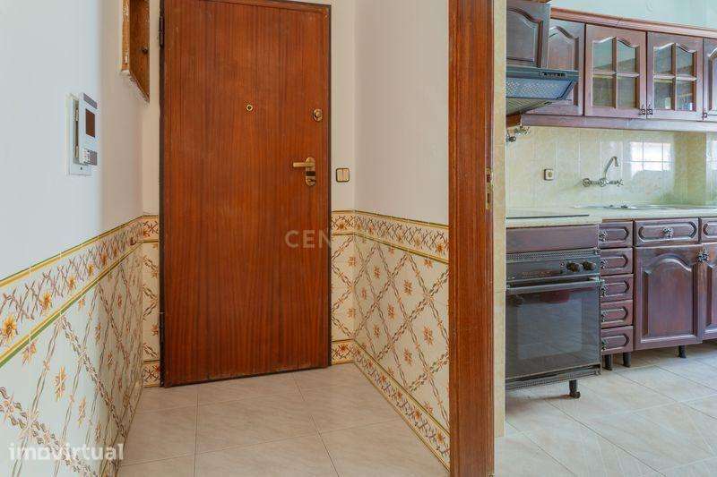 Apartamento 4 Assoalhadas, 2 WCs em Almada com vista e localização cen - Grande imagem: 4/38