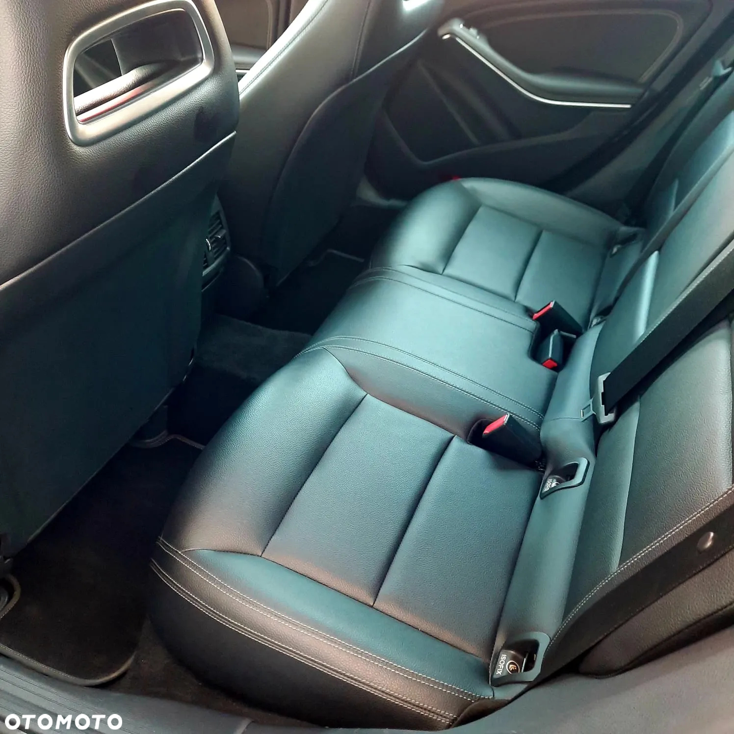 Mercedes-Benz CLA 250 4-Matic - 27