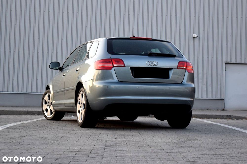 Audi A3 Sportback 1.6 Ambiente - 7