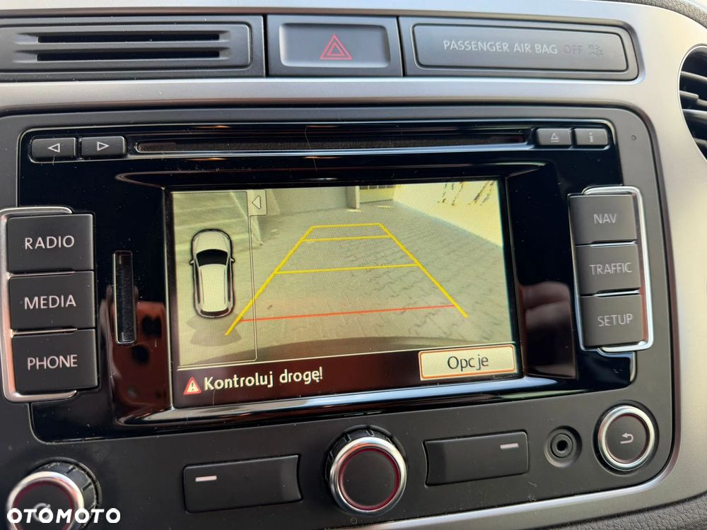 Volkswagen Tiguan 2.0 TDI DPF BlueMotion Technology Lounge Sport & Style - 13