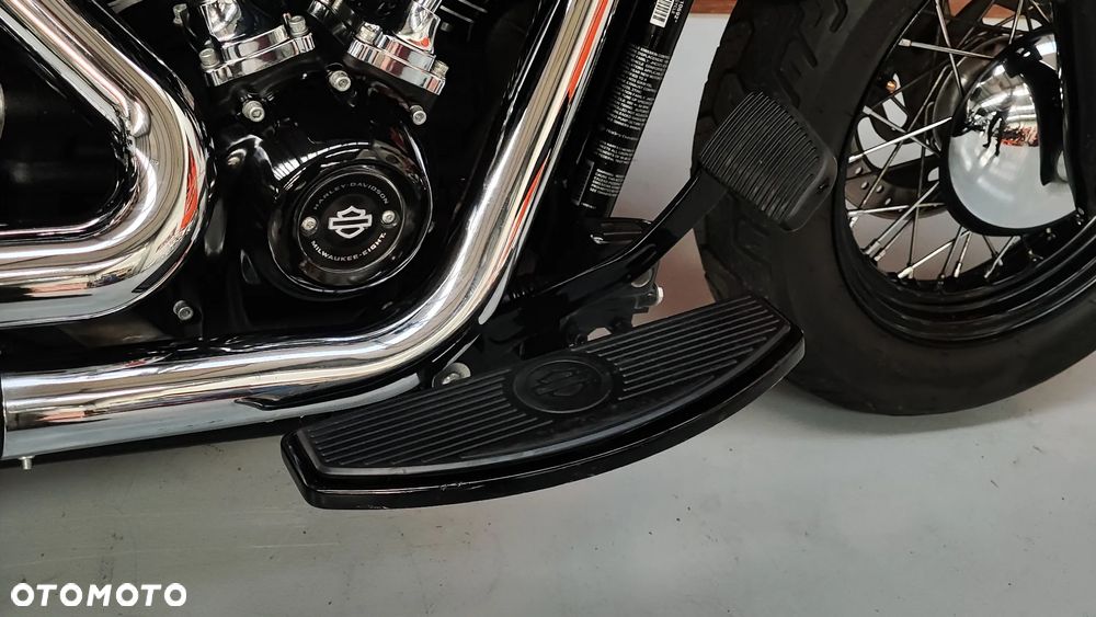 Harley-Davidson Softail Slim - 16