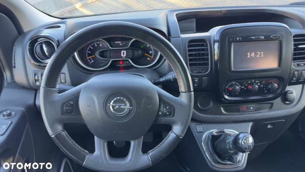 Opel Vivaro - 16