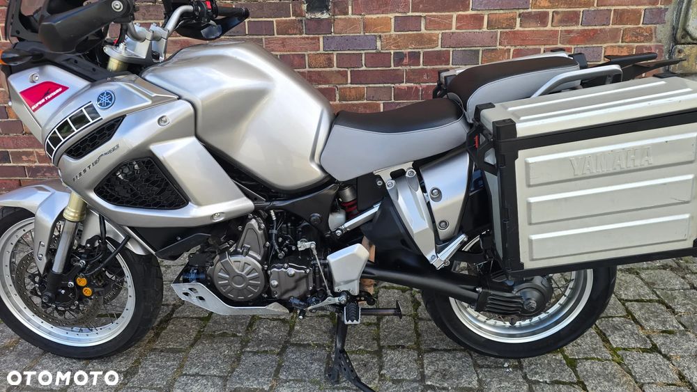 Yamaha XTZ - 8