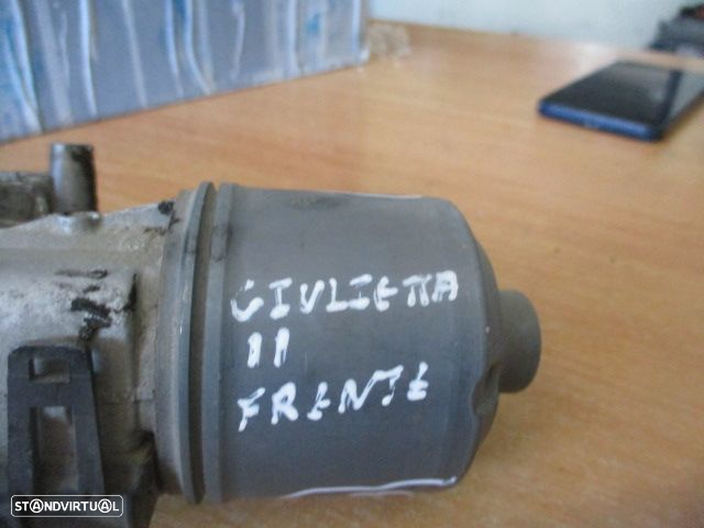 Motor Limpa Vidros Frente 0390243019 ALFA ROMEO GIULIETTA 2011 FRT Bosch - 2