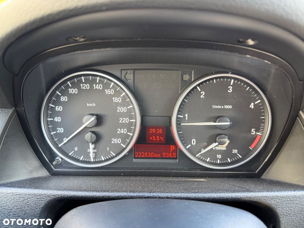 BMW X1 sDrive18d xLine - 23