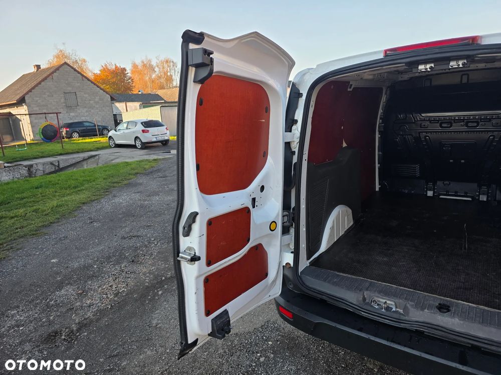 Ford Transit Connect - 26