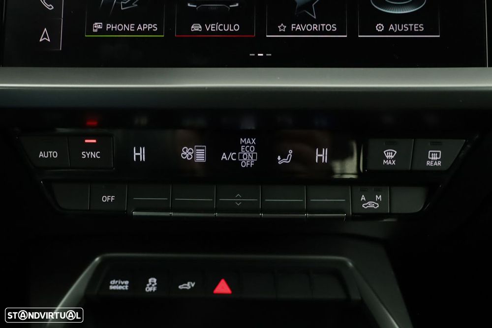 Audi A3 Sportback 45 TFSIe S line - 13