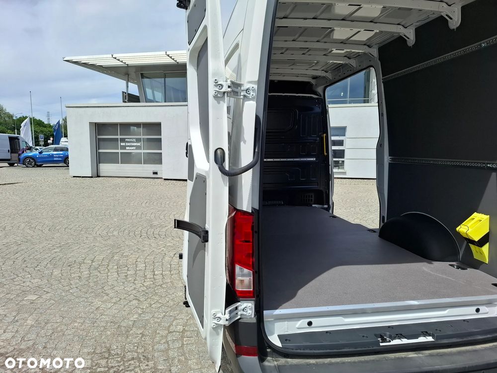 Volkswagen Crafter - 8