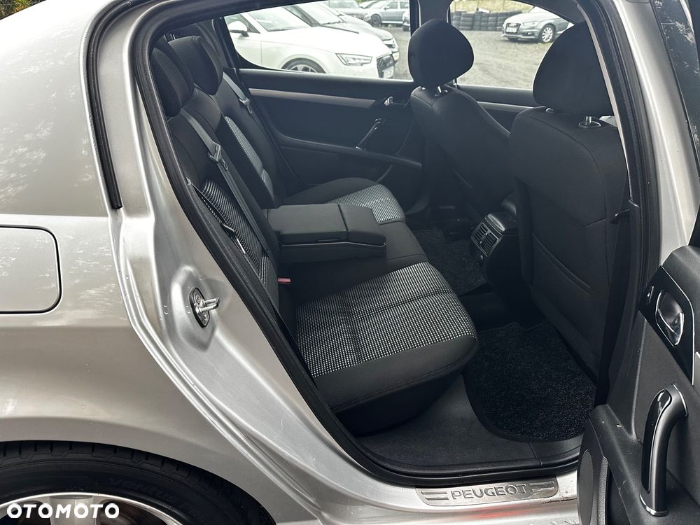 Peugeot 407 140 Premium - 17