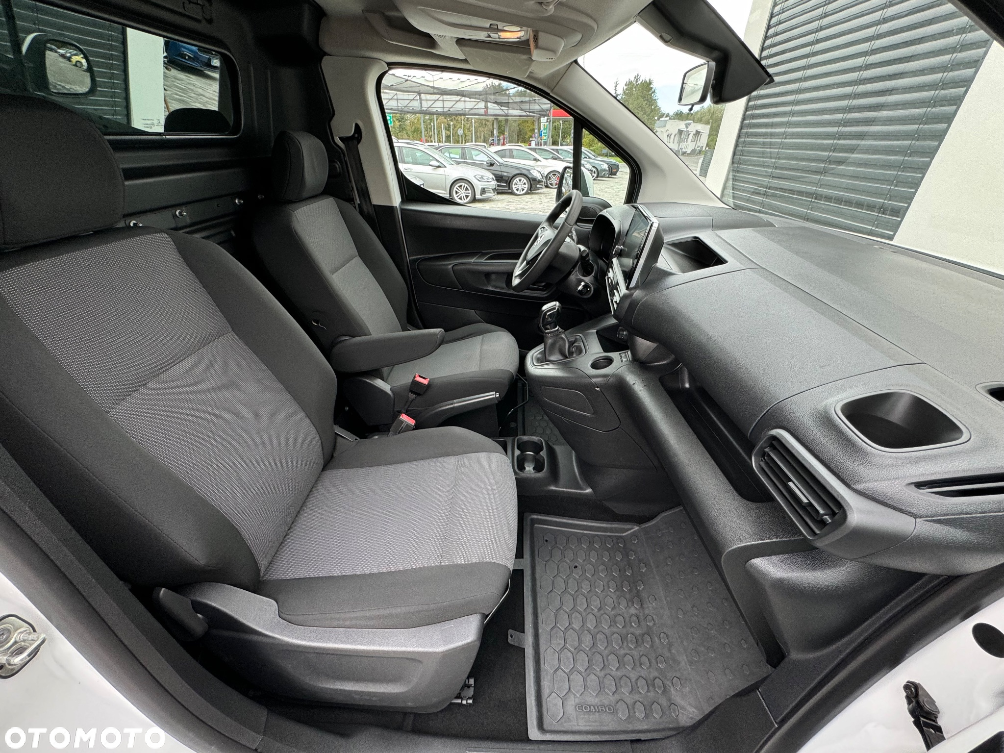 Opel Combo - 23