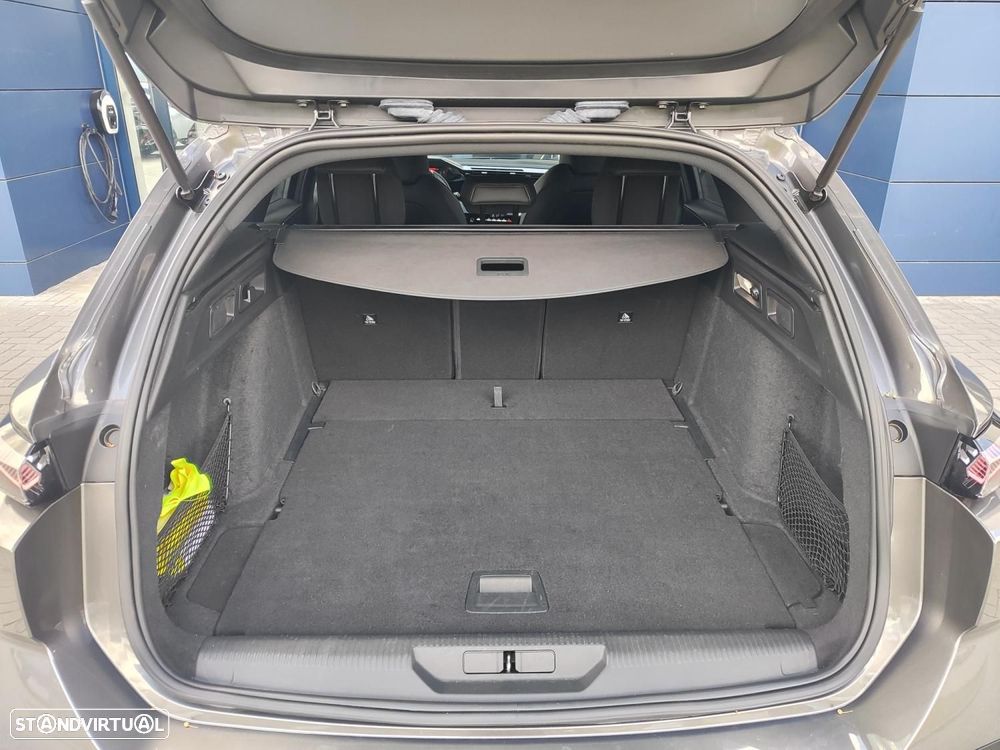 Peugeot 308 SW 1.2 PureTech GT EAT8 - 8