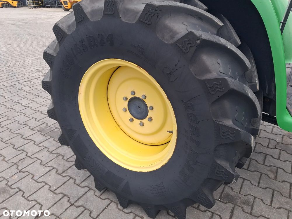 John Deere 4520 eHydro - 9