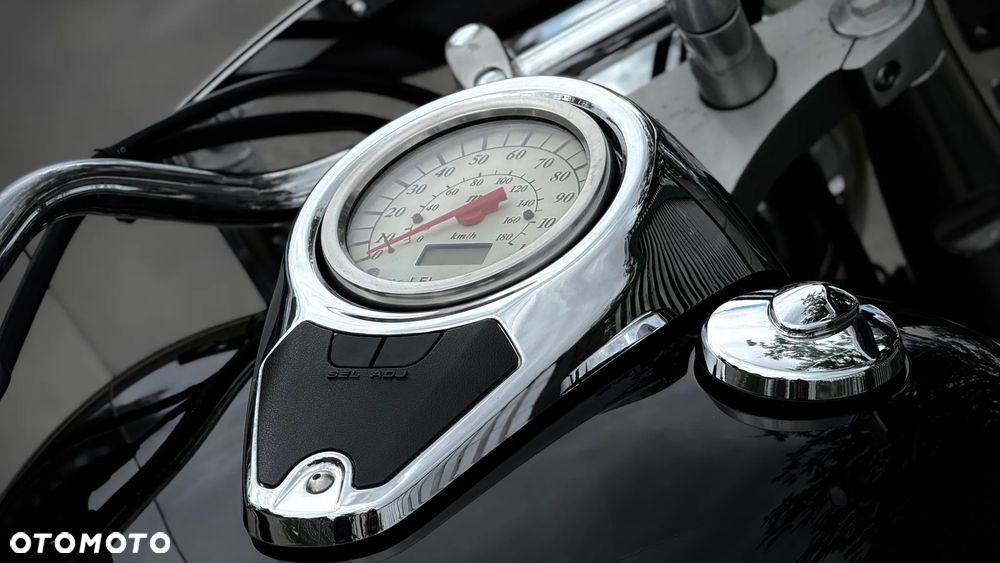 Suzuki Boulevard - 20
