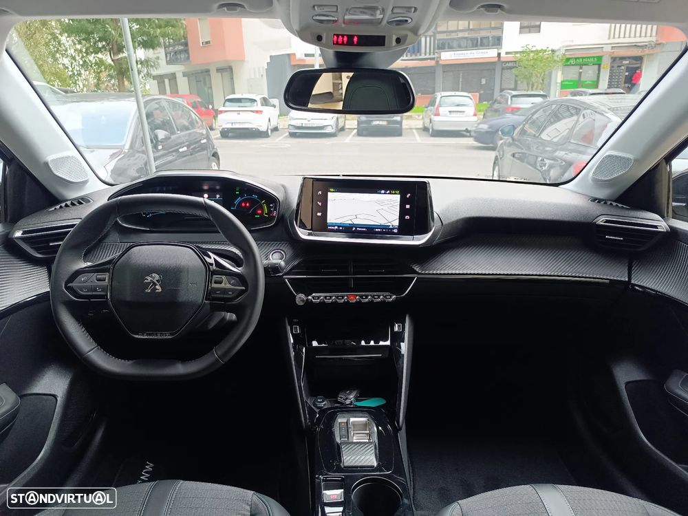 Peugeot e-208 Allure - 10
