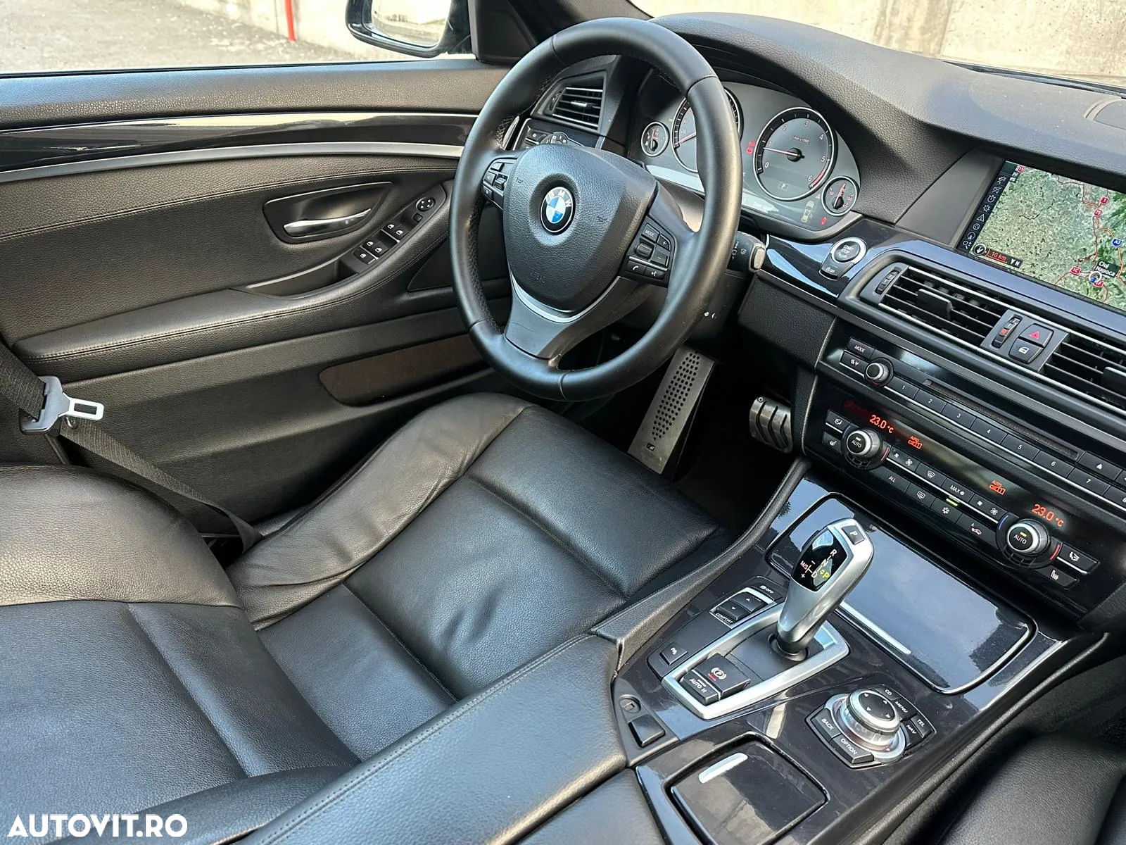 BMW Seria 5 520d Touring Aut. Luxury Line - 17