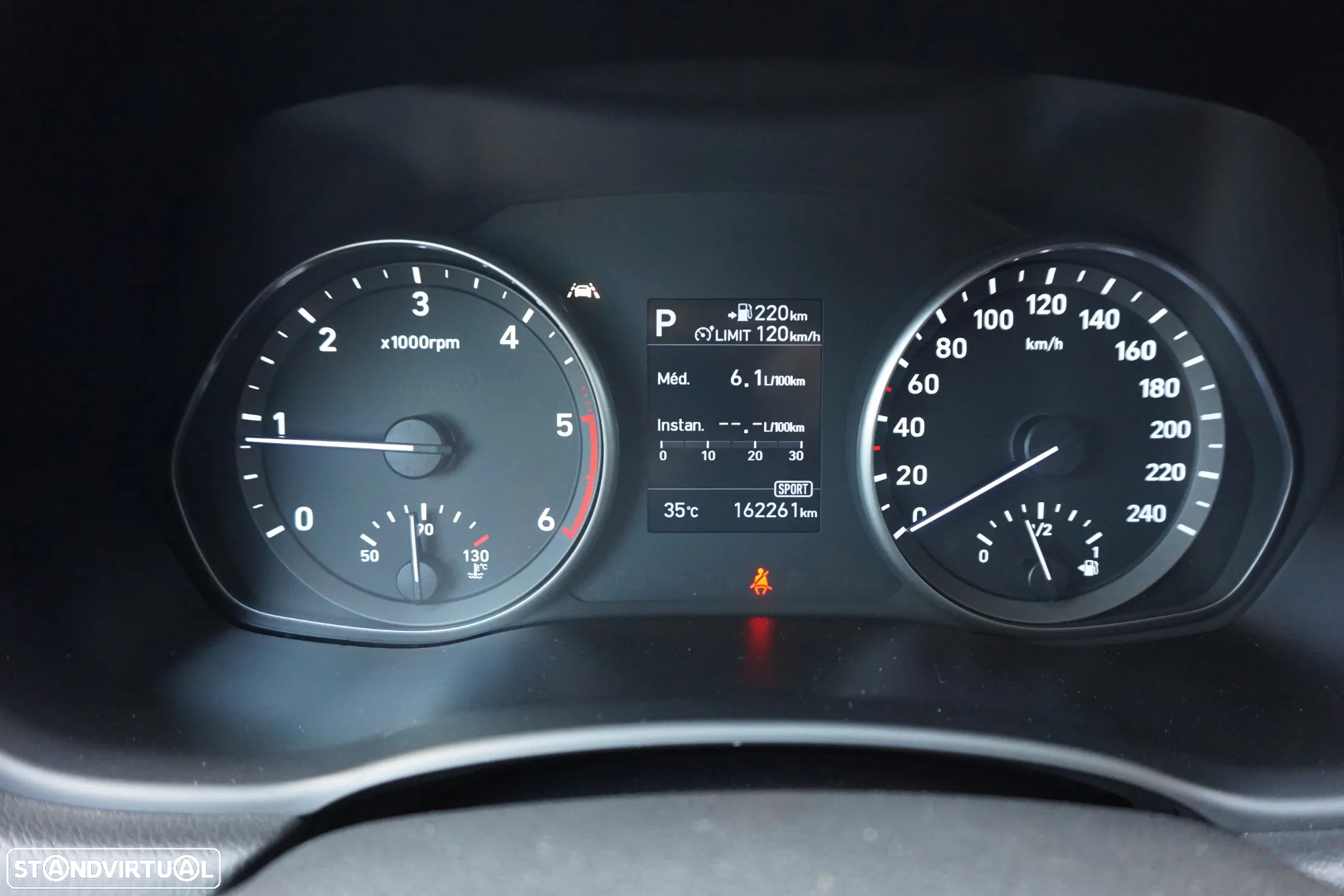 Hyundai i30 SW 1.6 CRDi Style 7DCT - 23