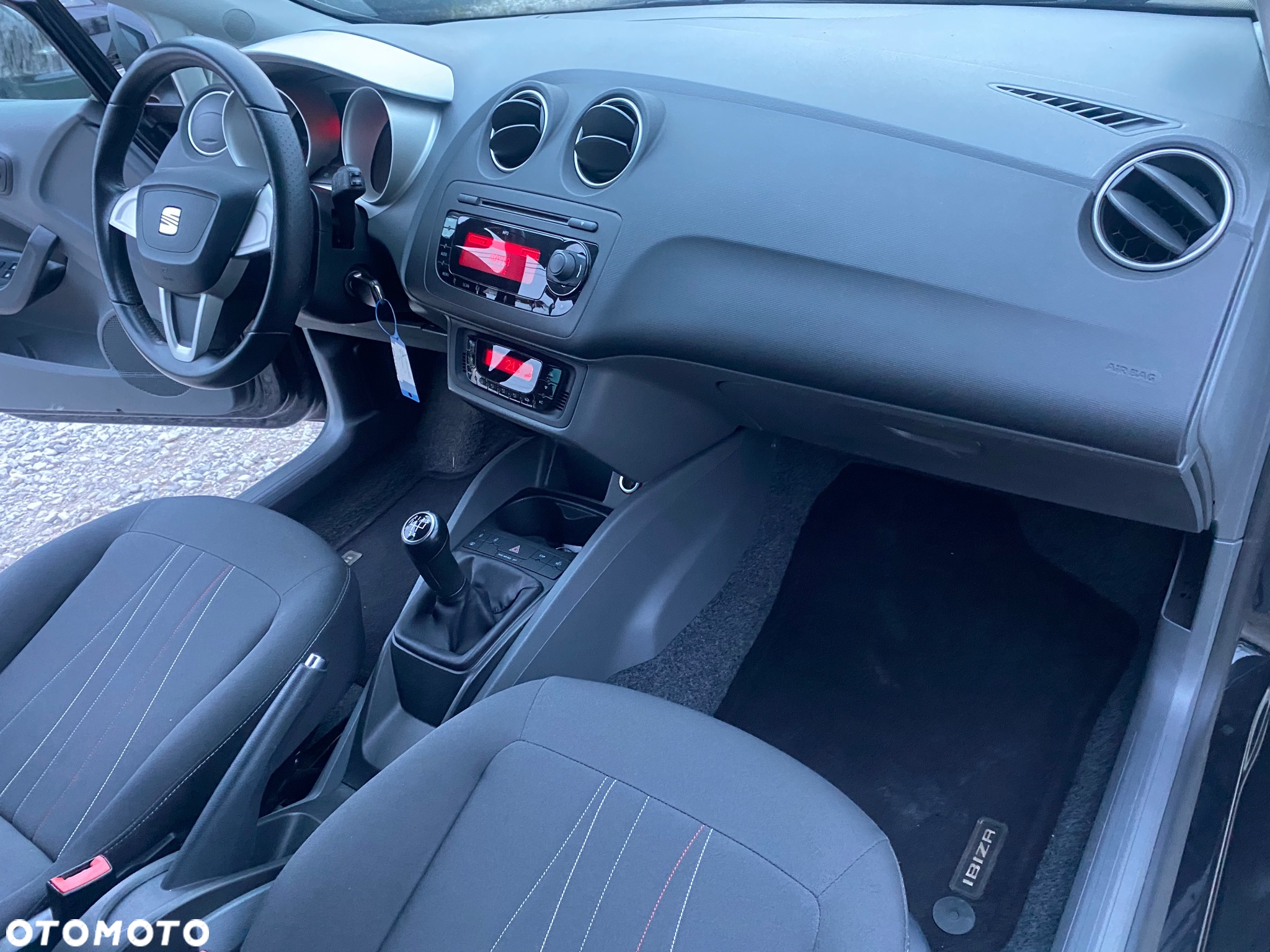 Seat Ibiza 1.4 16V Style - 28