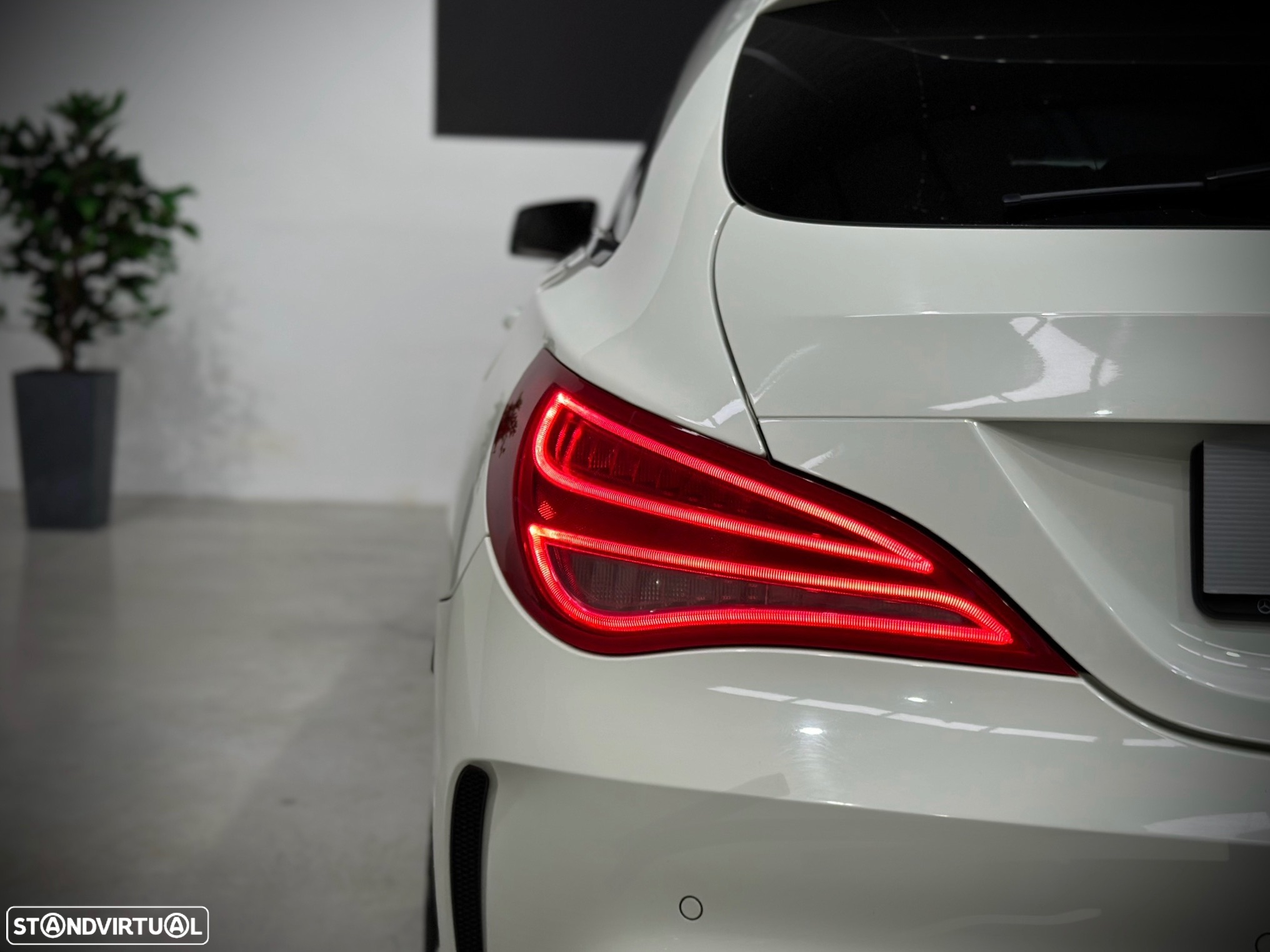 Mercedes-Benz CLA 45 AMG Shooting Brake 4Matic 7G-DCT - 41