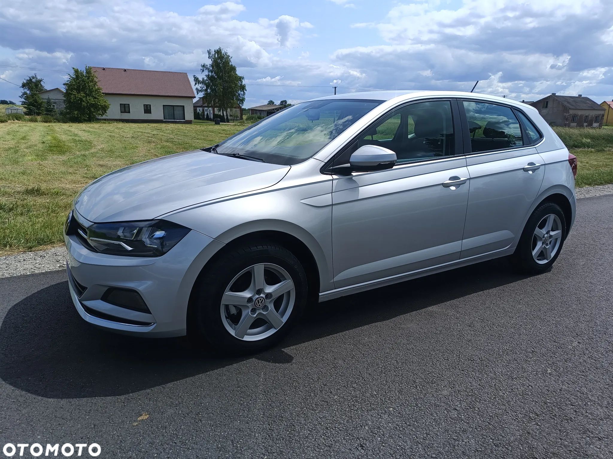 Volkswagen Polo - 1