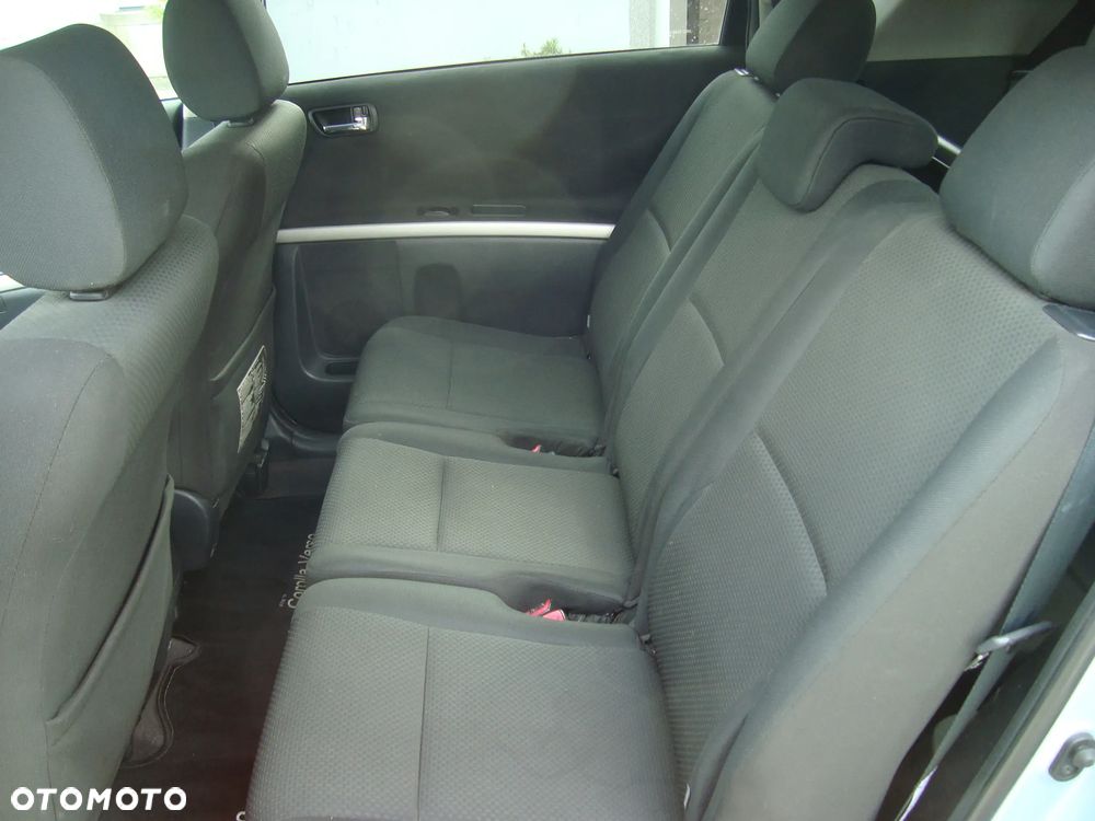 Toyota Corolla Verso - 11