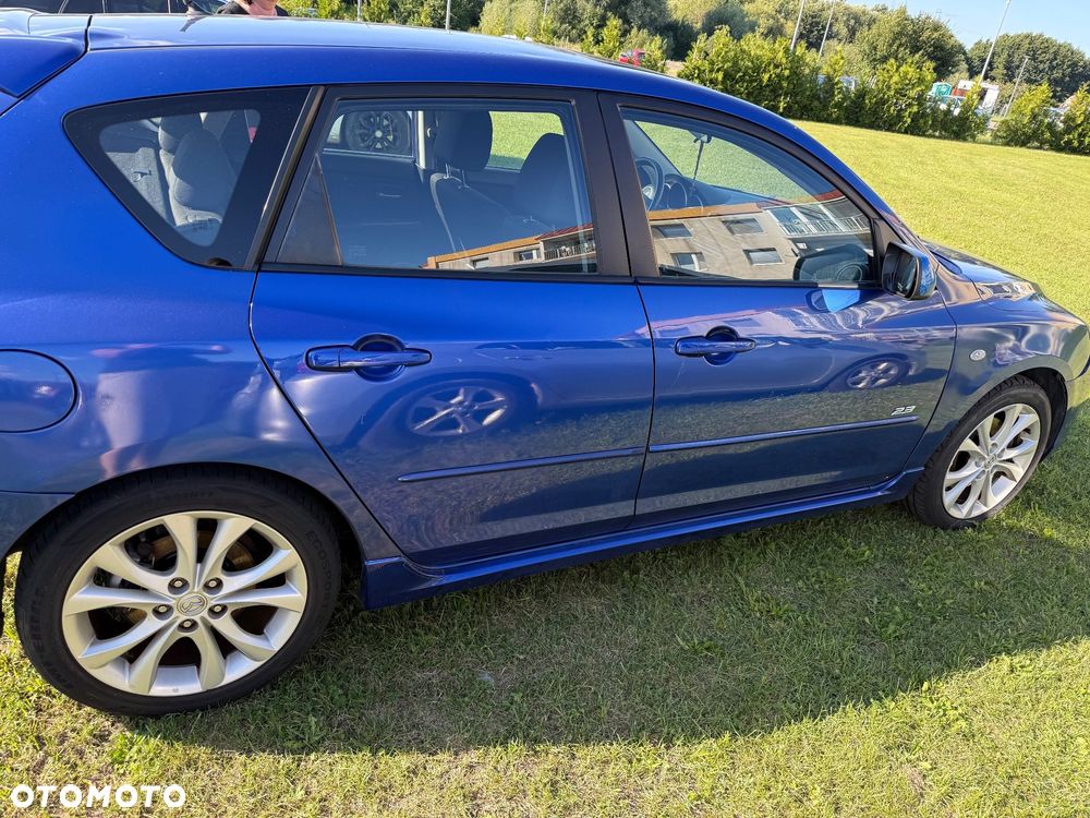 Mazda 323 - 9