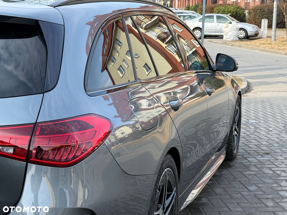 Mercedes-Benz Klasa C 220 d mHEV AMG - 19
